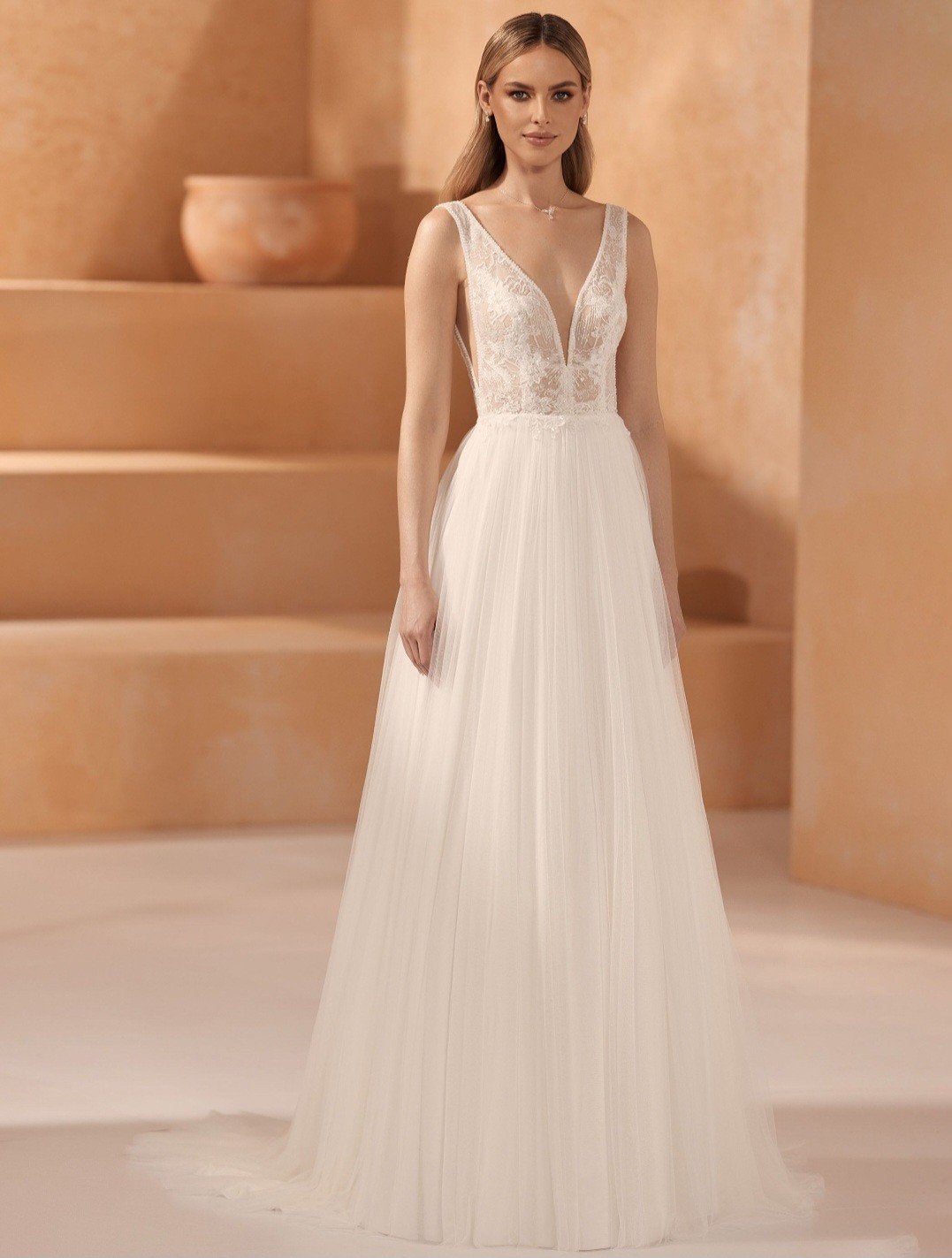 Nieuwe Bianco Evento trouwjurk Musa tule kant, Kleding | Dames, Trouwkleding en Trouwaccessoires, Ophalen of Verzenden, Nieuw
